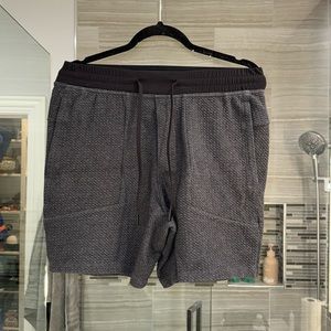 Men’s Lululemon At Ease Short 7”
